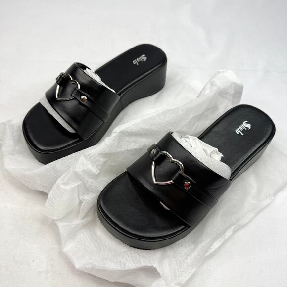 New Shein Black Heart Platform Slides 7 - Picture 4 of 9